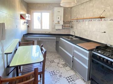DEPARTAMENTO 3 AMB C/COCHERA Y BALCON CORRIDO