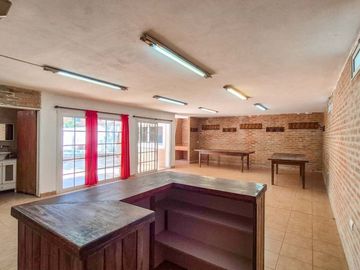 VENDO CASA 3 DORM. C/PILETA Bº CRISOL