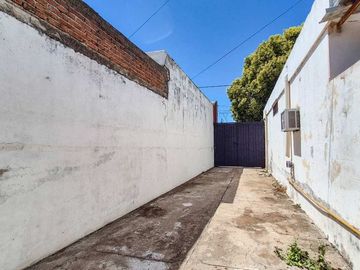 VENDO CASA 3 DORM. C/PILETA Bº CRISOL