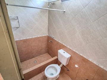 VENDO CASA 3 DORM. C/PILETA Bº CRISOL