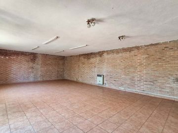 VENDO CASA 3 DORM. C/PILETA Bº CRISOL