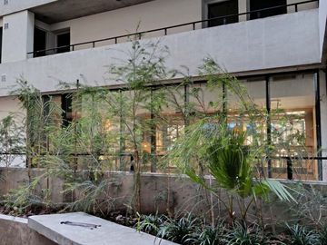 LOFT CON PATIO EN PICHINCHA APTO PROFESIONAL