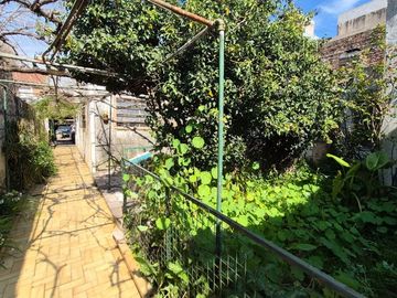 Galpón + Casa Oportunidad de Inversión Lote 559 m2