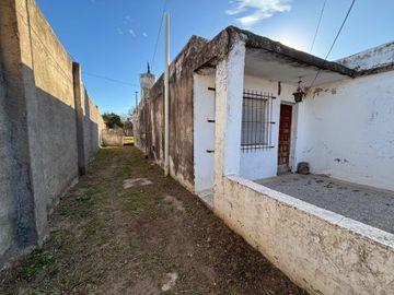 Casa en Almirante Brown 1541