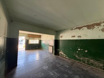 Casa en Almirante Brown 1541
