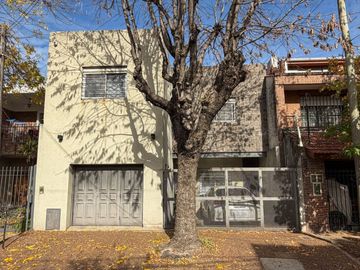 CASA 5 AMBIENTES BOULOGNE PILETA - PERMUTA