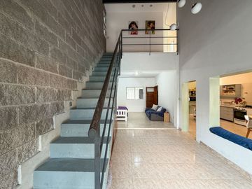 CASA 5 AMBIENTES BOULOGNE PILETA - PERMUTA
