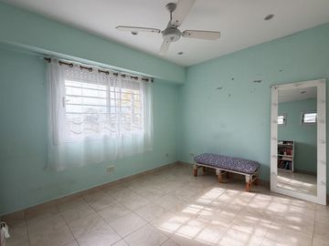 CASA 5 AMBIENTES BOULOGNE PILETA - PERMUTA