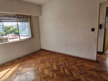 VENTA DEPTO 3 AMBIENTES MONTSERRAT S/AV ENTRE RIOS