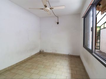 Venta casa 3 amb c/ cochera Castelar