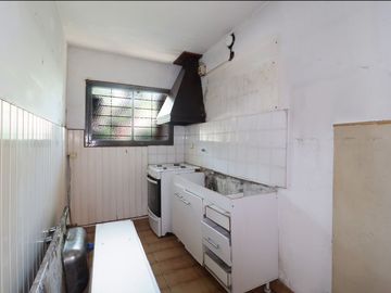 Venta casa 3 amb c/ cochera Castelar