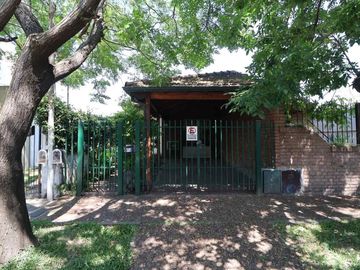 Venta casa 3 amb c/ cochera Castelar
