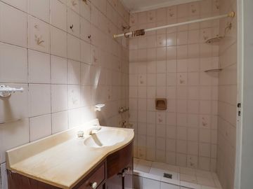 Venta casa 3 amb c/ cochera Castelar