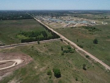 VENTA LOTE 712 M2 SAINT THOMAS CHICO FINANCIADO