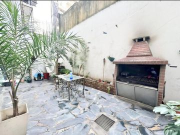 VENTA DTO 3 AMB. GRAN PATIO Y PARRILLA EN BELGRANO