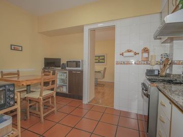 DEPARTAMENTO 3 AMBIENTES,  CON BALCON CORRIDO