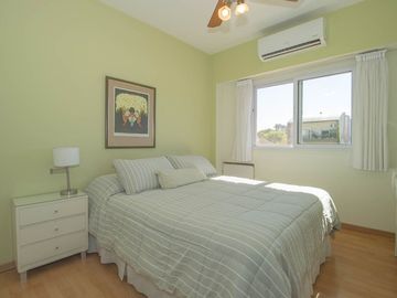 DEPARTAMENTO 3 AMBIENTES,  CON BALCON CORRIDO