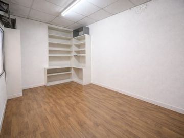 GALPON EN VENTA CON OFICINAS EN AVELLANEDA