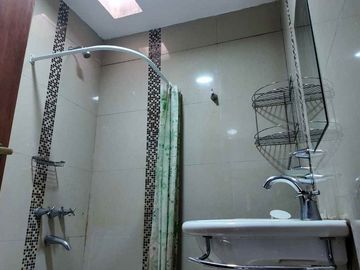 SE VENDE CASA 3 DORMITORIOS LOTE 900M2 (ARBILLA 2)