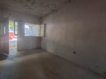 VENTA CASA 2 DORMITORIOS FISHERTON A RECICLAR