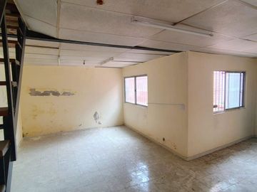 CASA EN VENTA VILLA SOLDATI CAPITAL 5 AMBIENTES