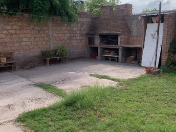 Venta Casa mas Departamento en Guaymallén