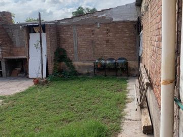 Venta Casa mas Departamento en Guaymallén