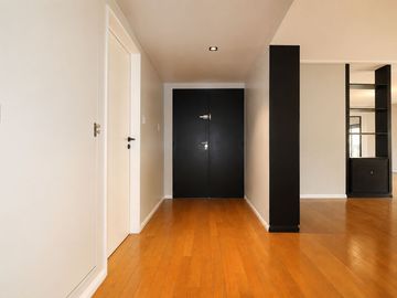 Depto en Venta 4 ambientes Balcón Cocheras Palermo