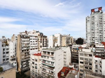 Depto en Venta 4 ambientes Balcón Cocheras Palermo