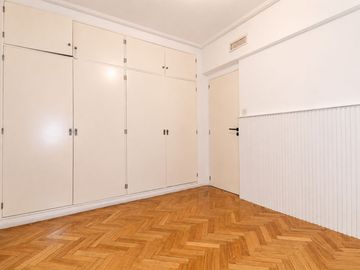 Depto en Venta 4 ambientes Balcón Cocheras Palermo