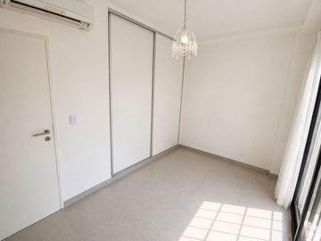 VENTA DTO 3 AMB LINIERS PATIO COCHERA AMENITIES