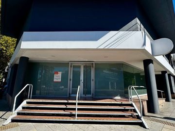 VENTA LOCAL COMERCIAL EN ESQUINA - EX BANCO