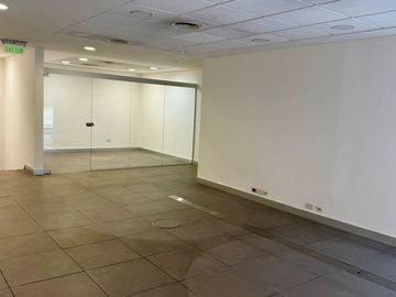 VENTA LOCAL COMERCIAL EN ESQUINA - EX BANCO