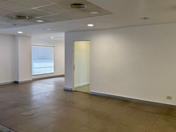 VENTA LOCAL COMERCIAL EN ESQUINA - EX BANCO