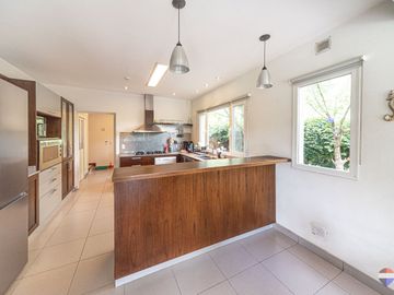Venta casa 6 ambientes barrio Privado La Celina