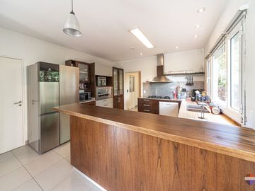 Venta casa 6 ambientes barrio Privado La Celina