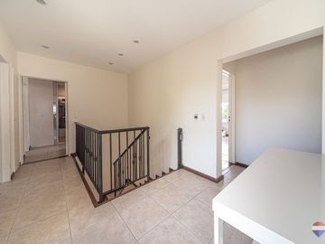 Venta casa 6 ambientes barrio Privado La Celina