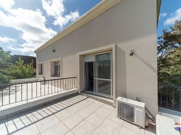 Venta casa 6 ambientes barrio Privado La Celina