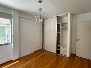 VENTA DEPARTAMENTO 3 AMBIENTES CON COCHERA ITUZAIN