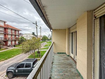 VENTA CASA 4 AMBIENTES CONSTITUCIÓN QUINCHO PARQUE