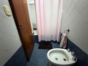 VENTA PH 4 AMB GARAGE PATIO CASTELAR APTO CREDITO