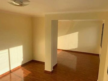 Casa en arriendo  en LA CISTERNA