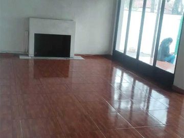 Casa en arriendo  en LA CISTERNA