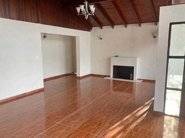 Casa en arriendo  en LA CISTERNA