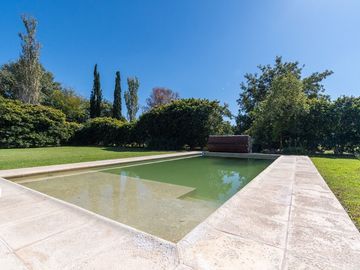 CASA EN VENTA 4 DORMITORIOS KENTUCKY - FUNES