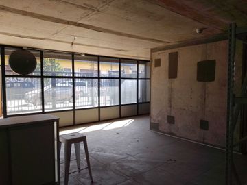 Local comercial en arriendo  en ESTACIÓN CENTRAL
