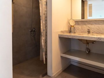 VENTA DE DEPARTAMENTO TRES DORMITORIOS ALBERDI