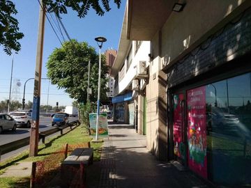 Local comercial en arriendo  en QUINTA NORMAL
