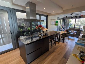 Casa en arriendo  en LO BARNECHEA