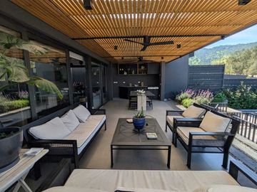 Casa en arriendo  en LO BARNECHEA